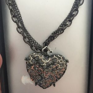 BNWT Heart Necklace